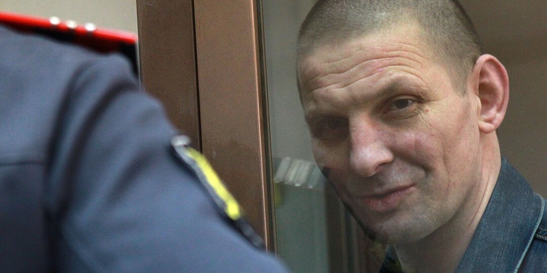 «Кошка будет драться за своего котенка». Почему маньякам помогают их родственники?