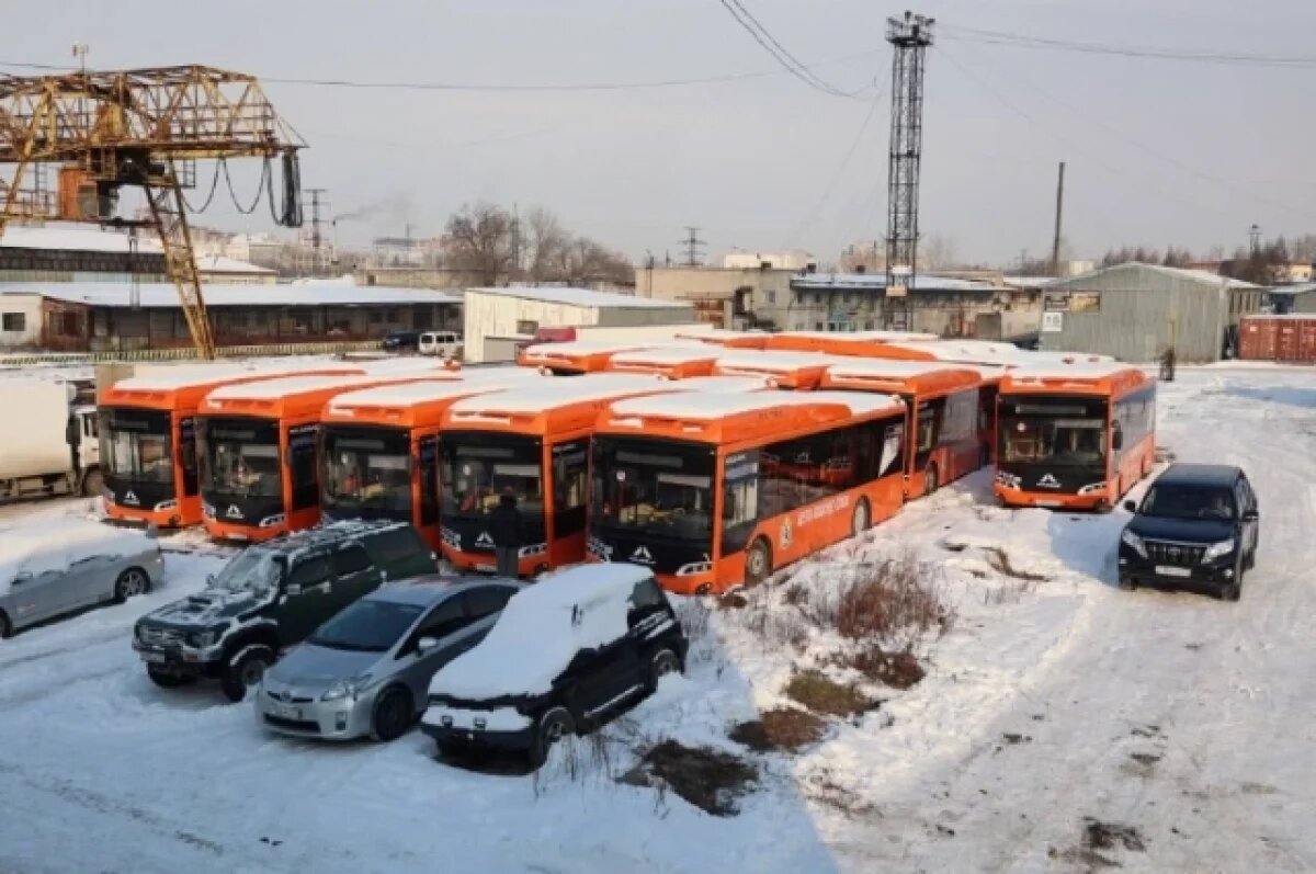    В Хабаровске 14 автобусов гниют на стоянке, 700 миллионов потрачены впустую