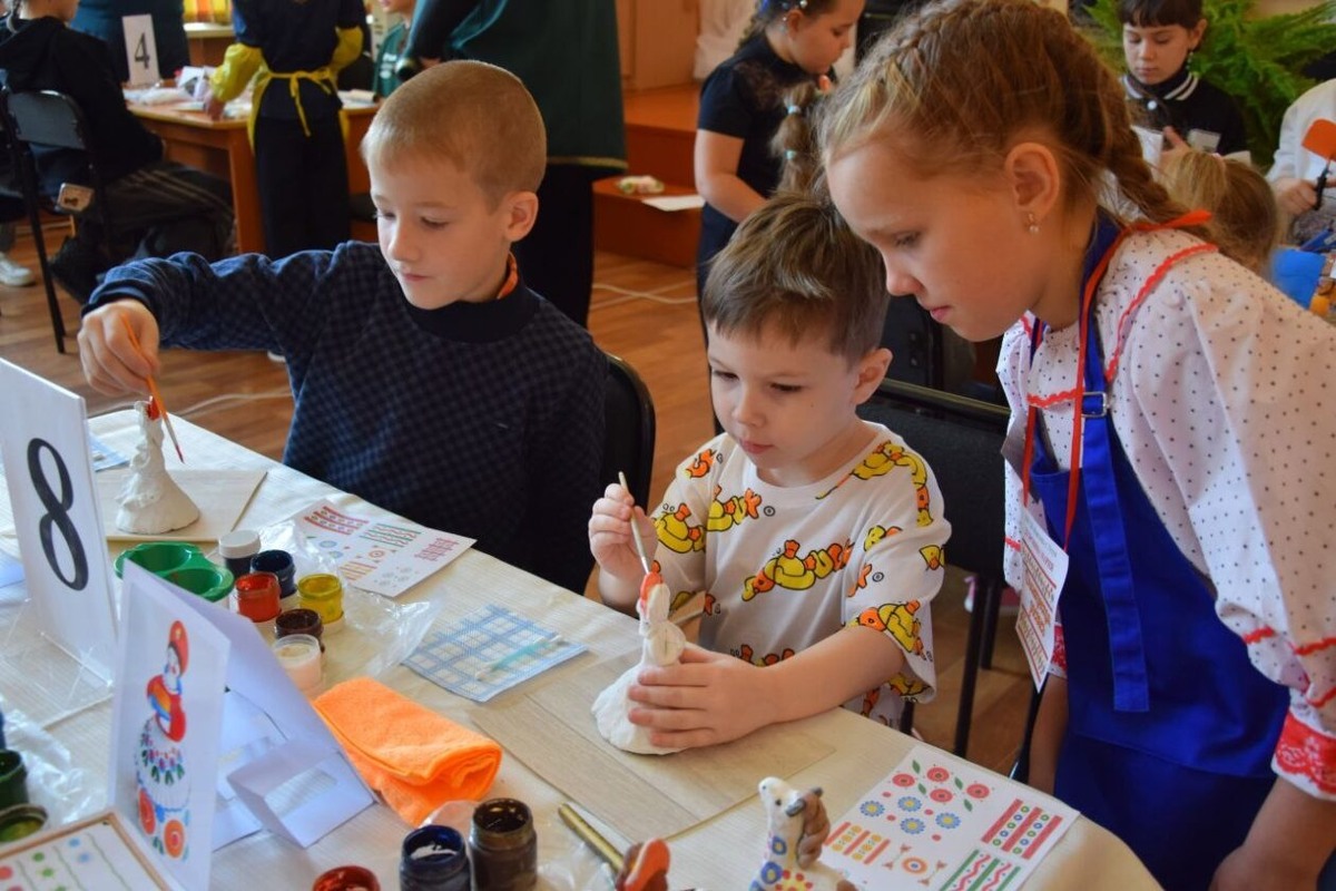 Конкурс «Равный — равному» помог раскрыть таланты детей
Фото: Дворец творчества детей и молодёжи г. Ангарска