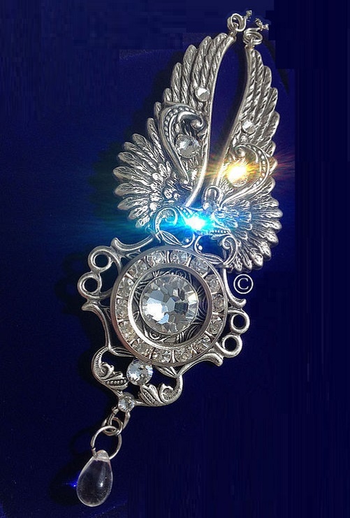 Кулон "Мой ангел". Пластик, резной.