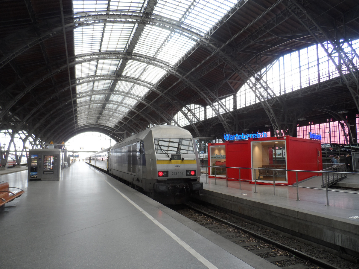 Дороги... вокзалы...