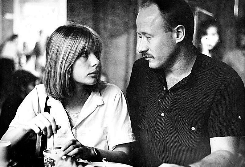 "Я разлюбил тебя, ухожу": сложные отношения с Глаголевой и другие женщины в жизни "неистового любовника и одинокого волка" Виктора Проскурин