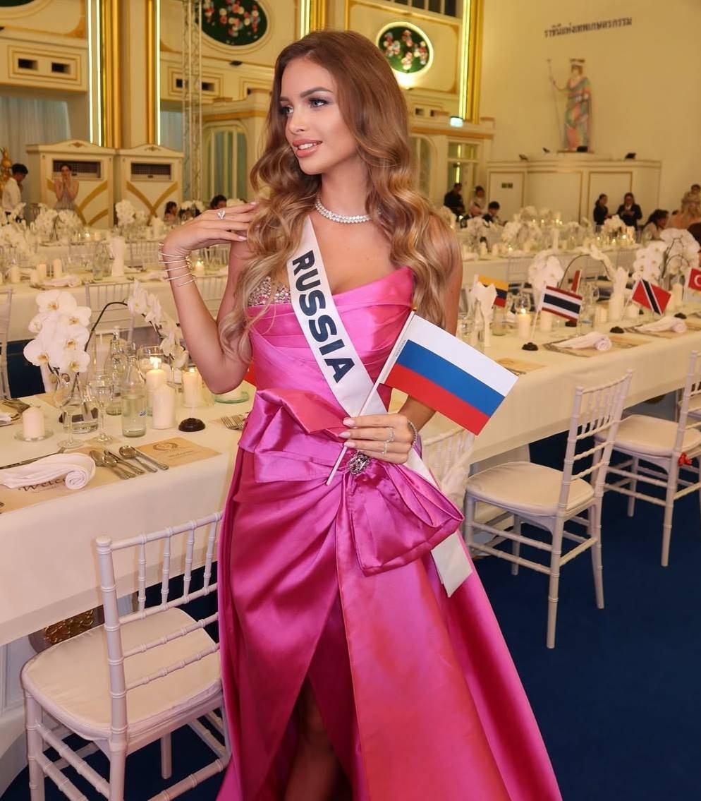    Анастасия Венза на конкурсе «Мисс Вселенная-2025»Соцсети Анастасии Вензы