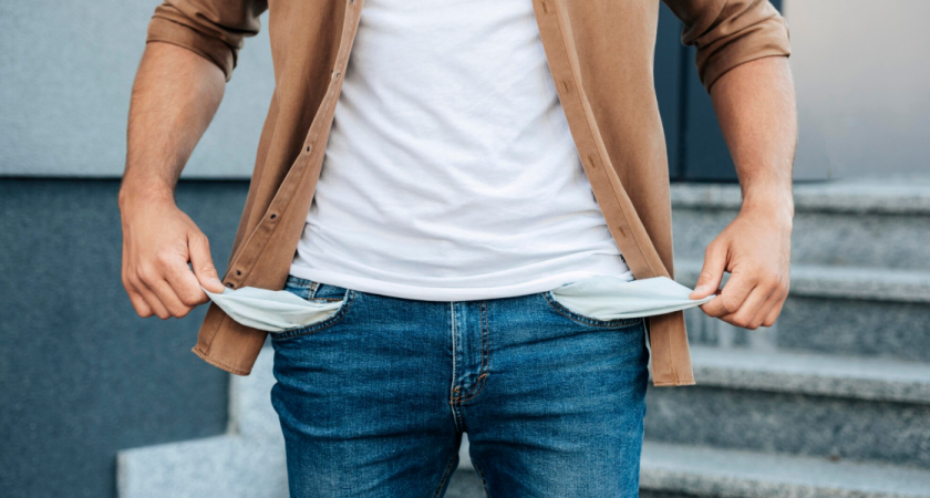    Четыре знака зодиака, у которых деньги утекают сквозь пальцы - сколько ни работай