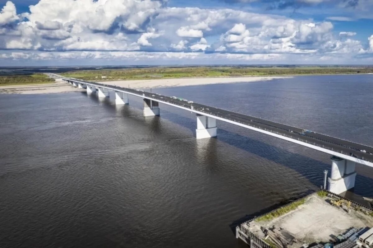    Федеральный центр выделил средства на запуск нового моста через Обь в Сургуте.