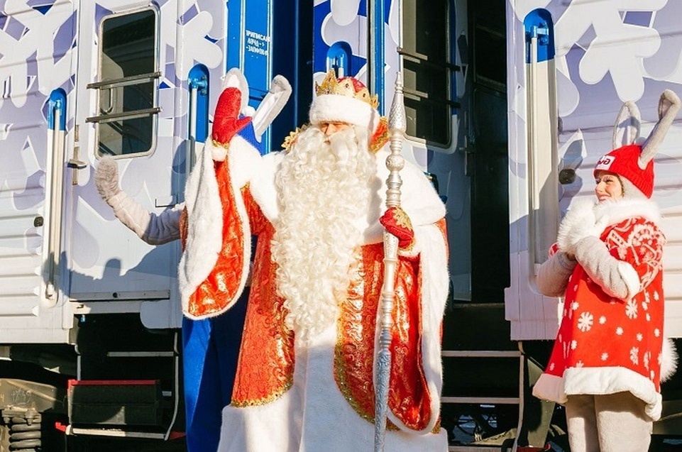    Дед Мороз горячо приветствовал хабаровчан Ольга ГРИГОРЬЕВА