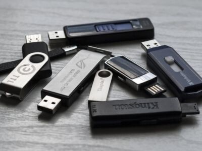    Статистика: продажи флешек растут, несмотря на популярность «облаков»