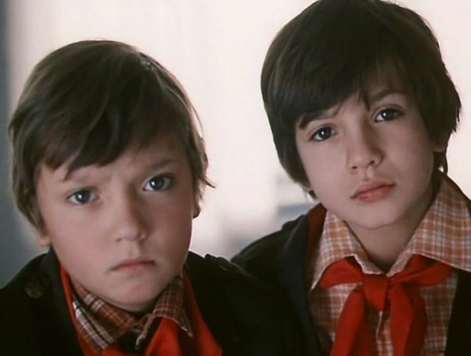 Егор Дружинин исполнил главную роль в фильме "Приключения Петрова и Васечкина, обыкновенные и невероятные"