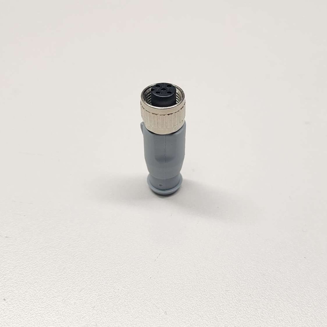 Предназначен для подключения датчиков с разъёмным соединением D53.