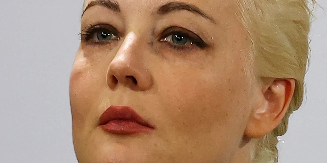 Профессиональная вдова на доверии