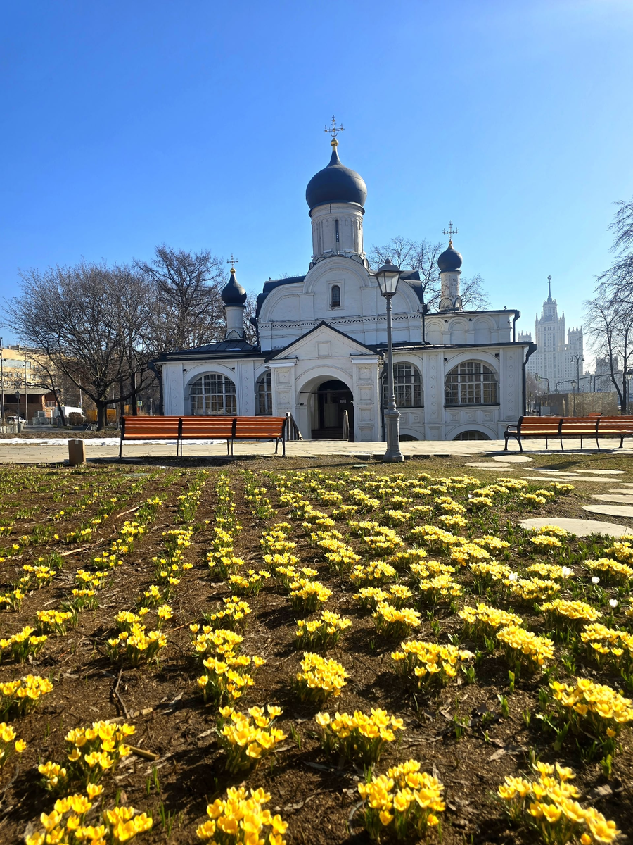 Церковь Зачатия Анны, что в Углу. Одна из древнейших сохранившихся церквей Великого посада (построена на рубеже XV - XVI веков).  Фото из открытых источников интернет