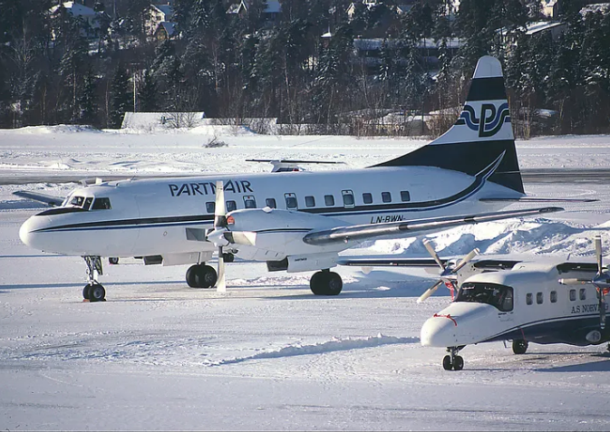 Один из двух оригинальных CV-580 компании Partnair, LN-BWN. (Ян-Олаф Мартинсен)