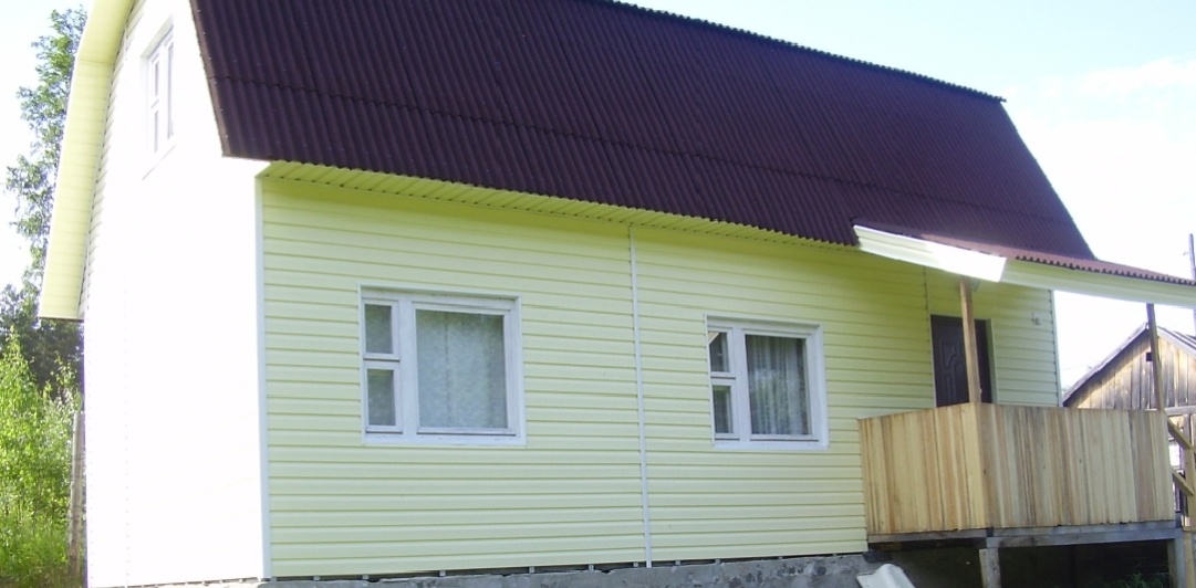 фото: это мой дачный домик, в нем нет никаких удобств, так как строился уже лет двадцать назад.