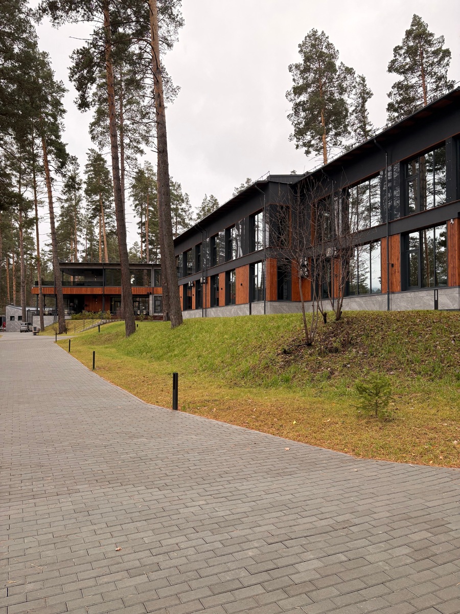 Отель «Хвоя в горах»