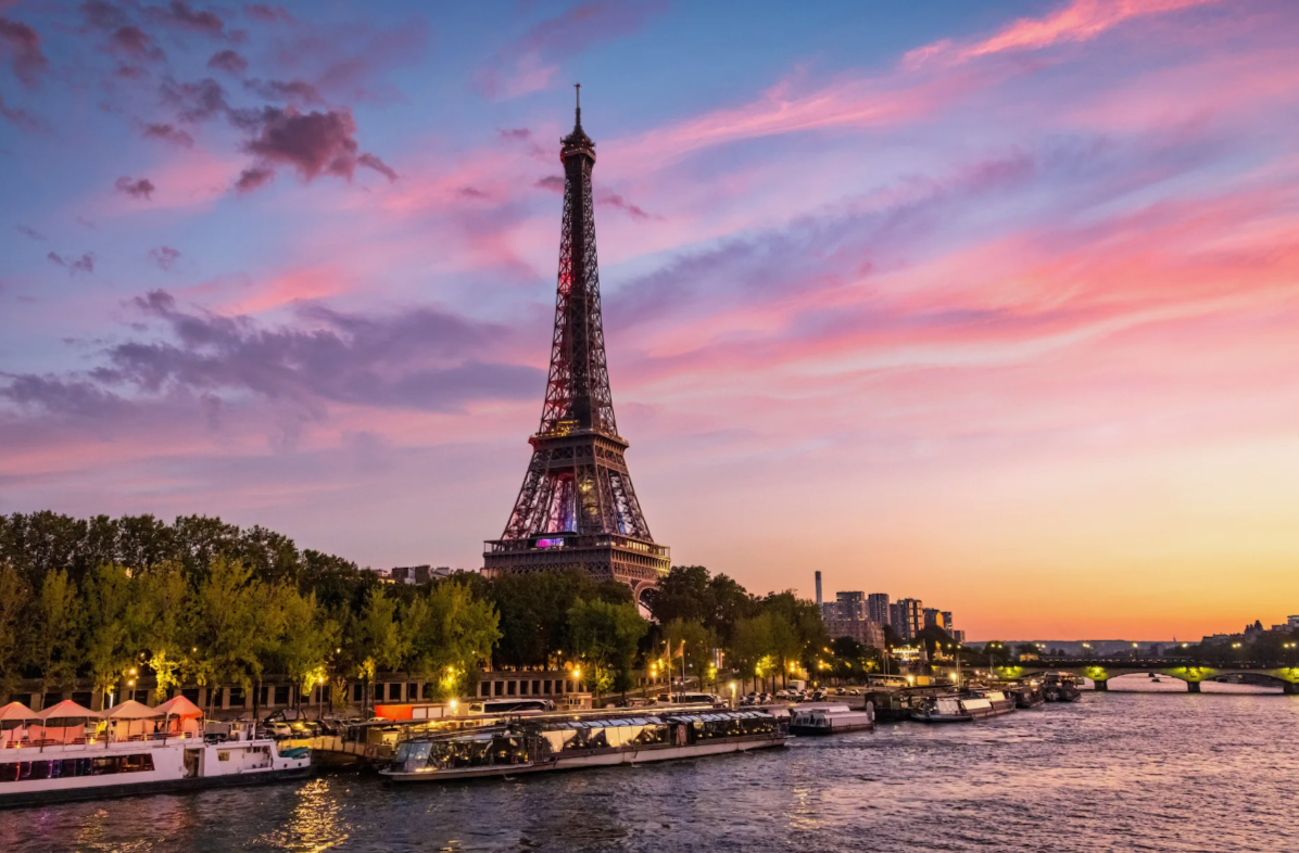 Эйфелева башня. Париж