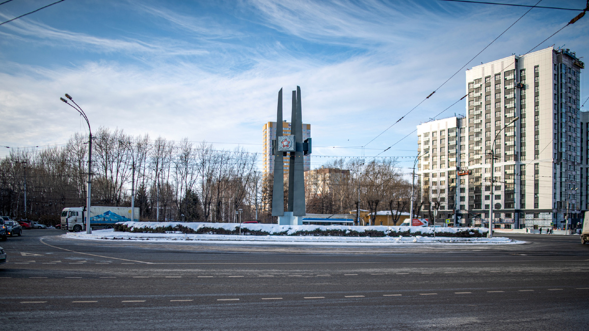 Ноябрь 2025. Новосибирск, площадь Сибиряков-Гвардейцев.