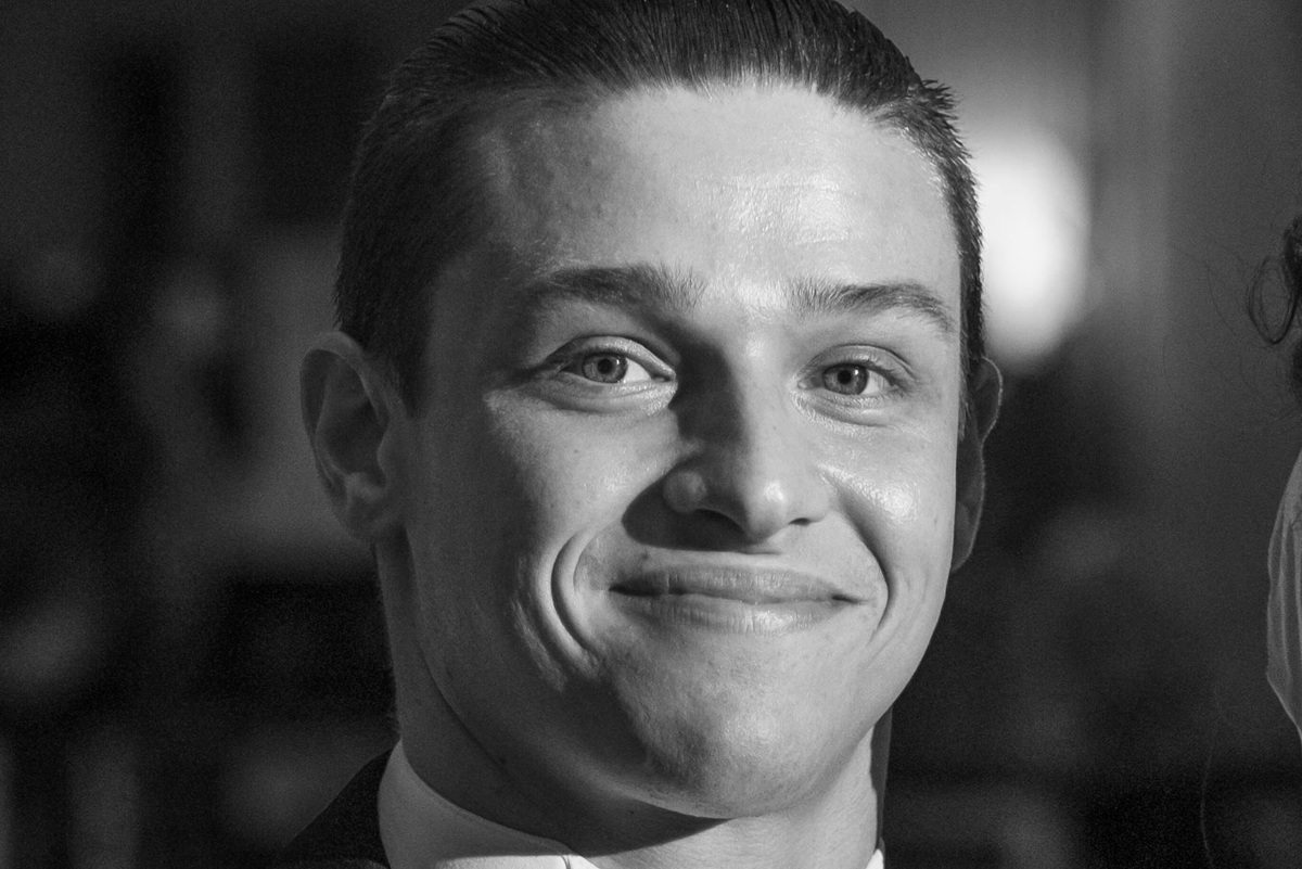     Умер в 33 года актер фильма Анджелины Джоли «Несломленный» Спенсер Лофранко