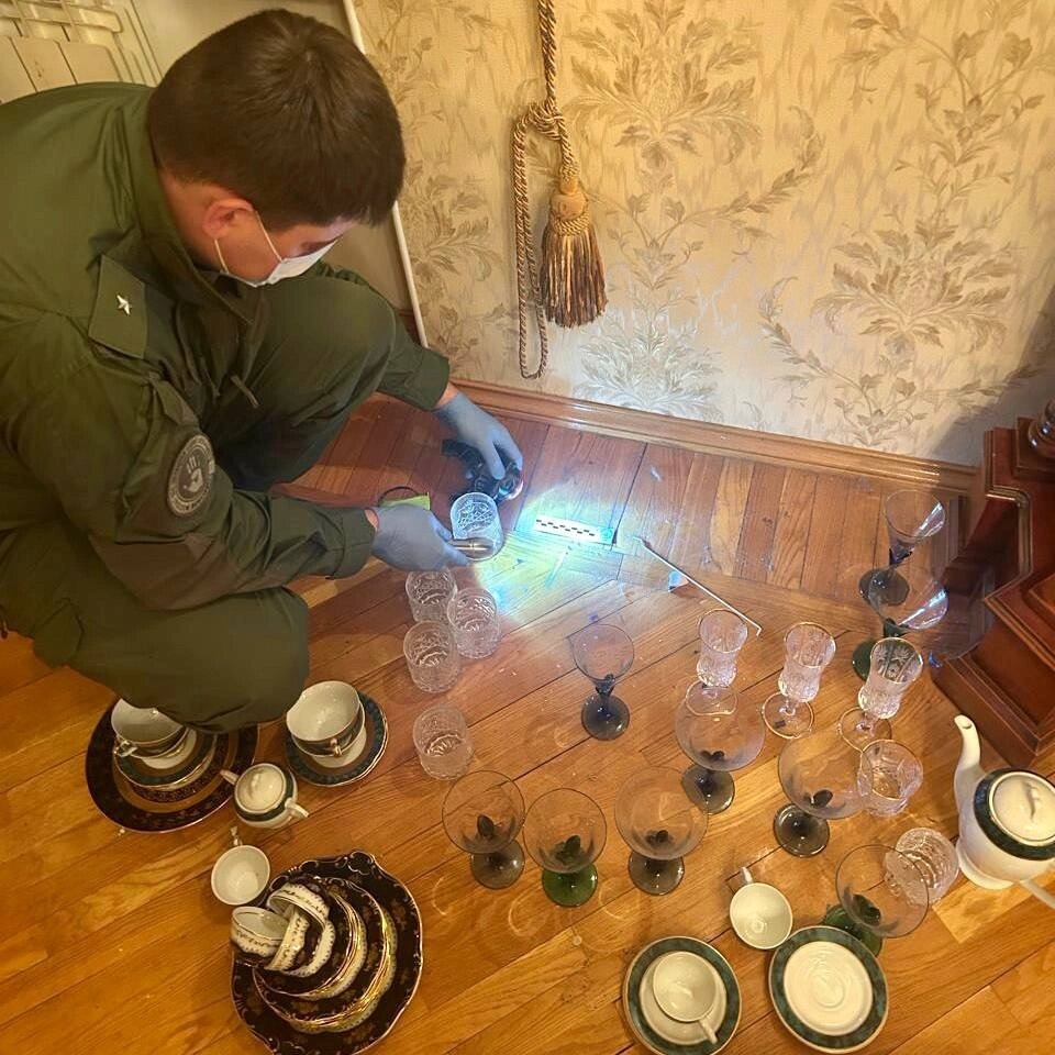 Следственные действия в квартире Тархова. Фото: Телеграм-канал "Следком"