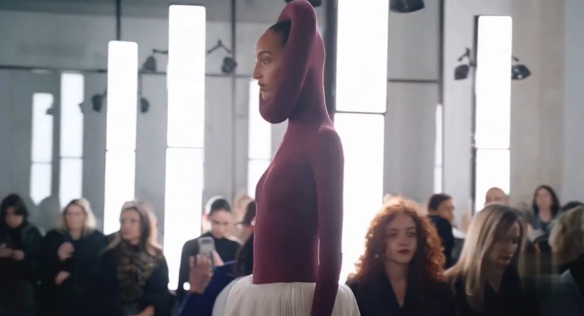 Скриншот из видео