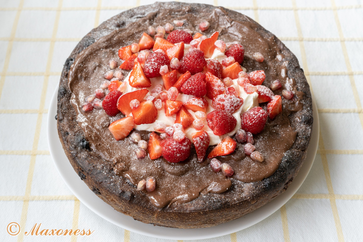 Фокачча на закваске с шоколадом, сливочным сыром и нутеллой 