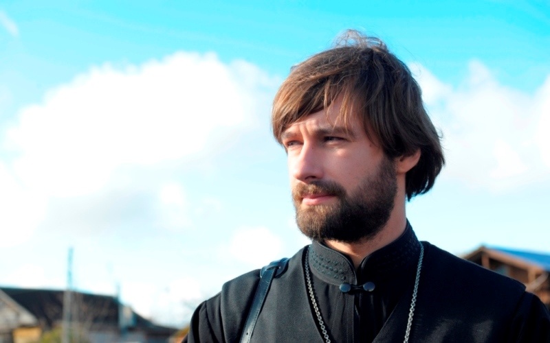    кадр из сериала "Отец Матвей"