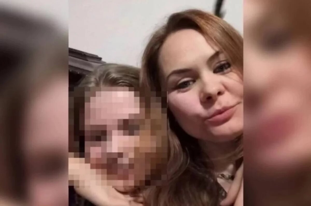    Алина Литуева с дочкой.