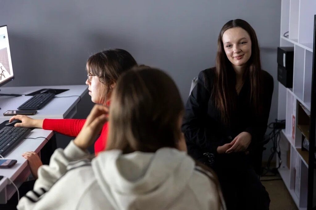 Листайте вправо, чтобы увидеть больше изображений