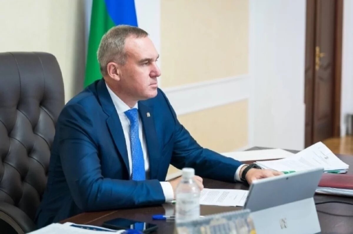    Руслан Кухарук проводит пресс-конференцию в Сургуте 21 ноября
