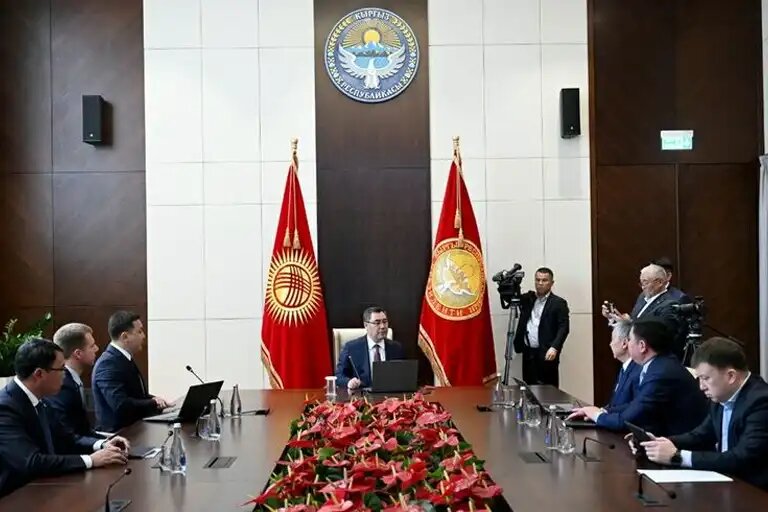    Фото администрации президента КР