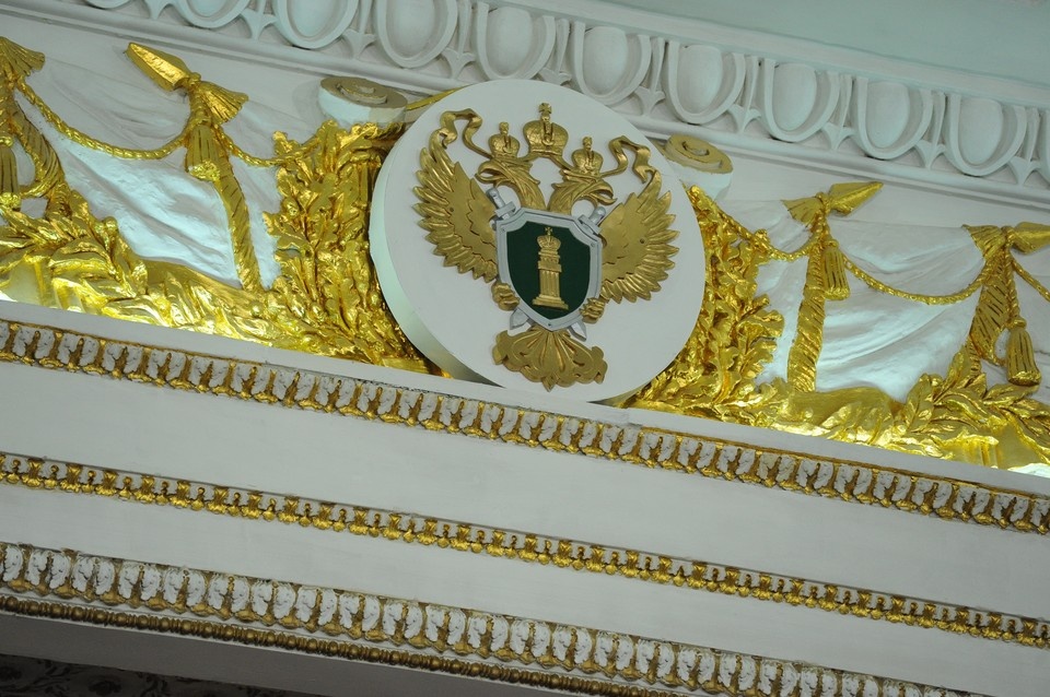    Исковые требования прокуратуры поддержали в суде Анатолий ЖДАНОВ