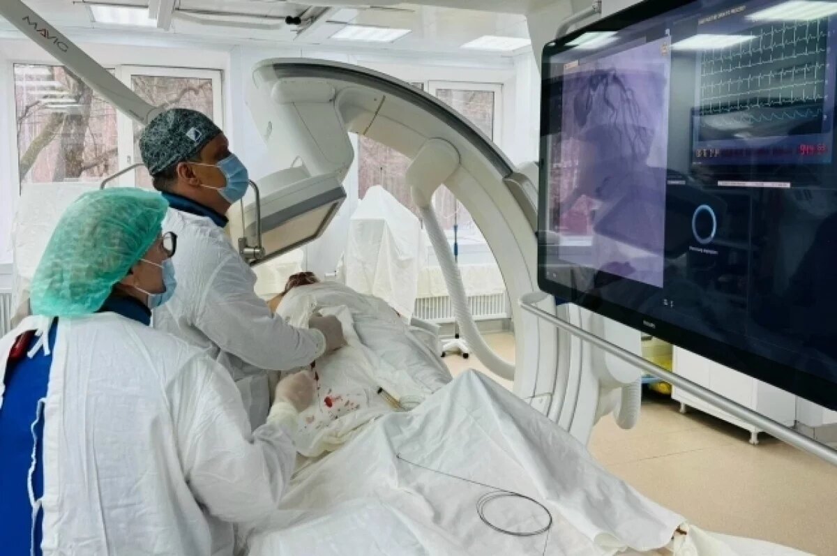    Калужские медики впервые провели современную операцию на брюшной аорте