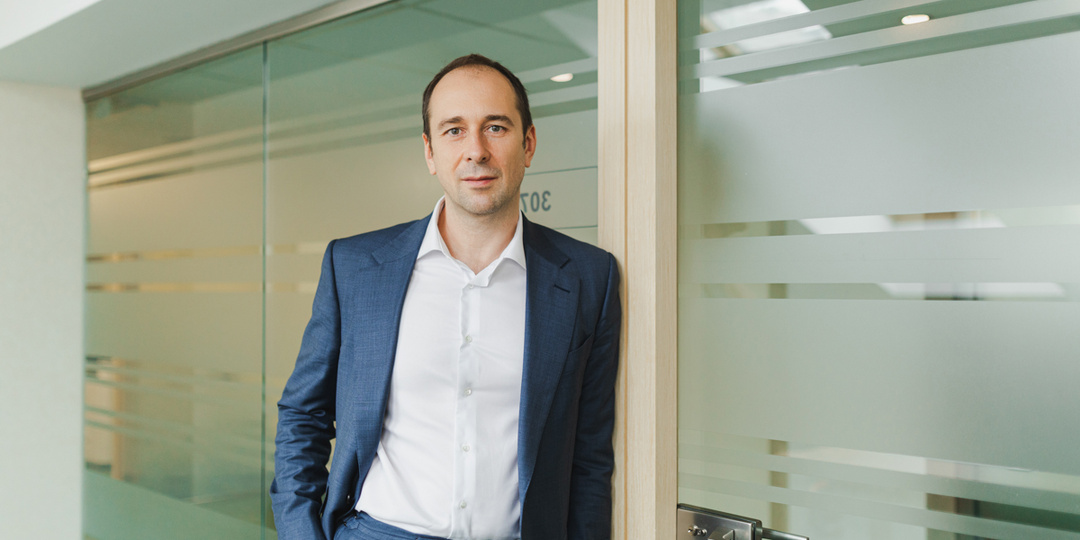 «Зумеры столько не зарабатывают»: кто покупает недвижимость в Петербурге