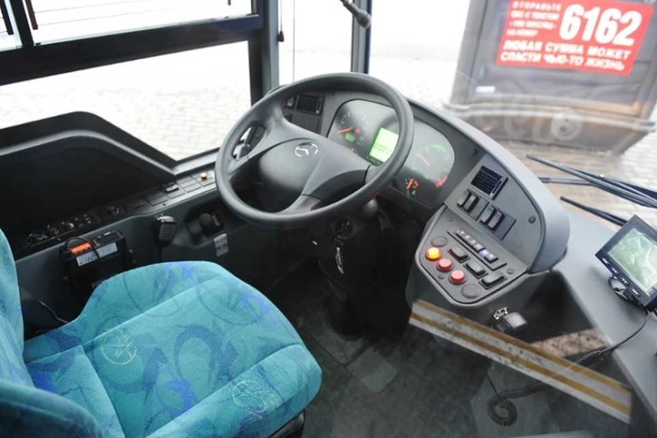    В Симферополе водители автобусов устроили разборки на глазах у пассажиров Михаил ФРОЛОВ