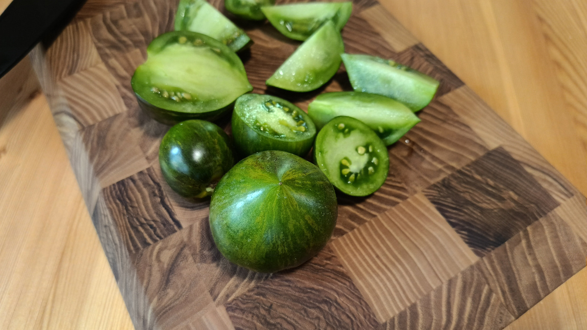 Томат Лунный камень