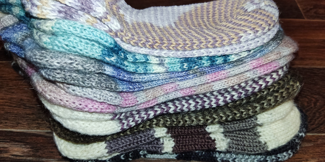 Моё носочной богатство. Связано спицами.