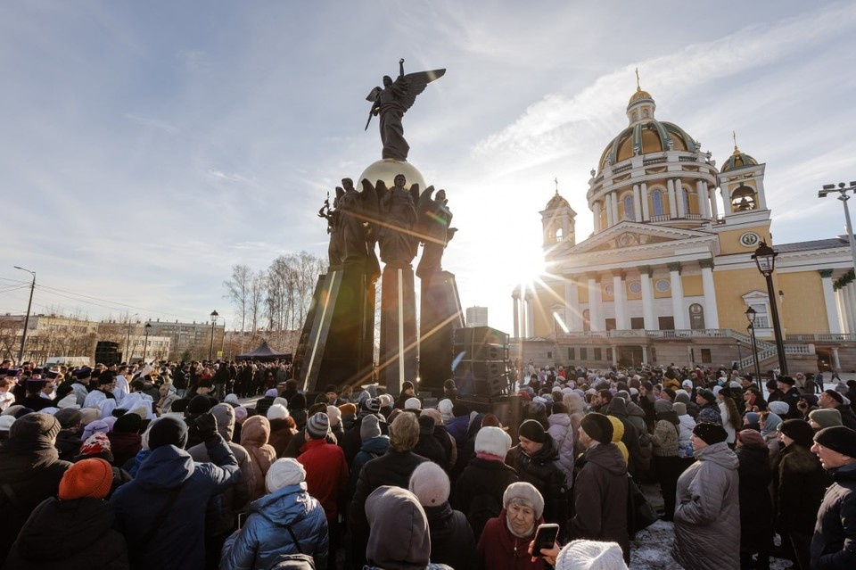   Валерий ЗВОНАРЕВ