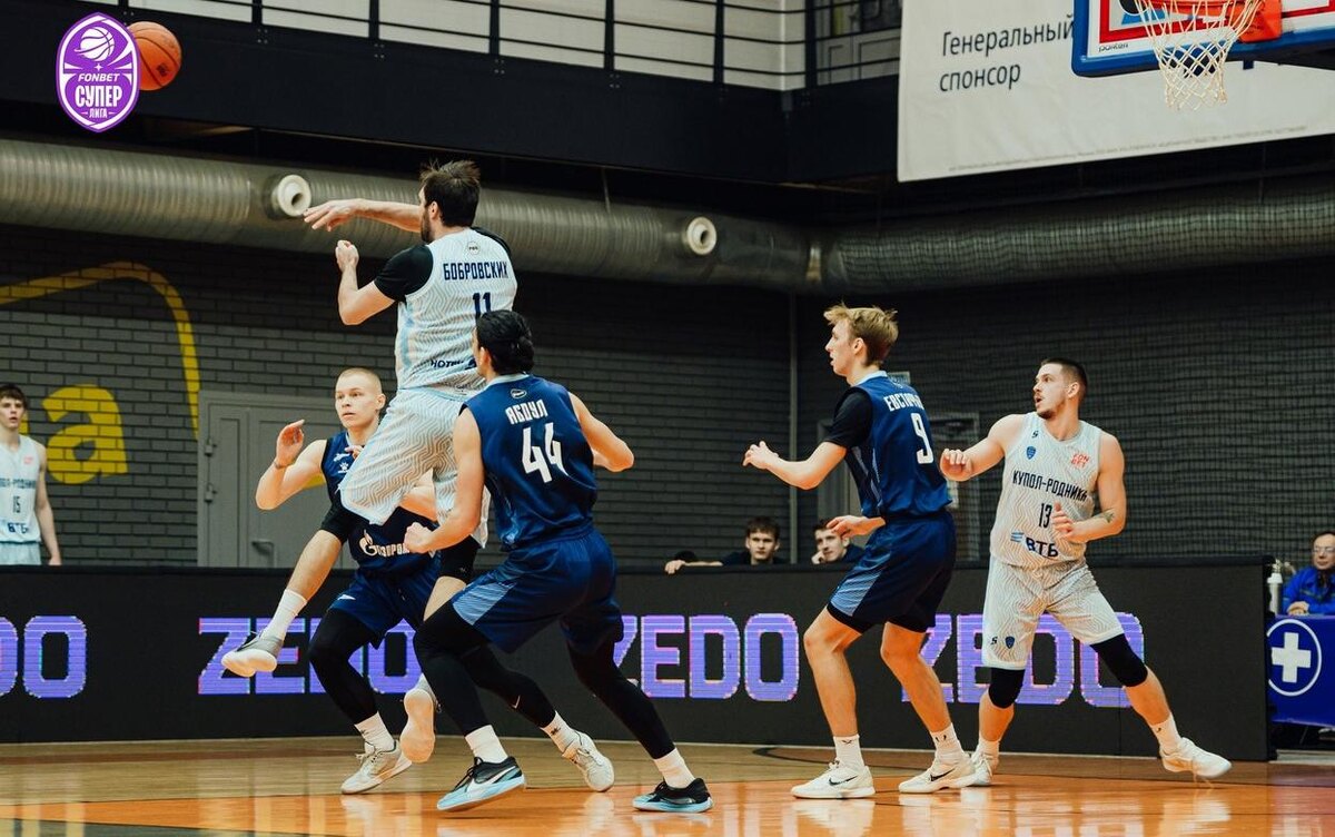    Баскетбольные «Родники» обыграли «Зенит-2» в Ижевске