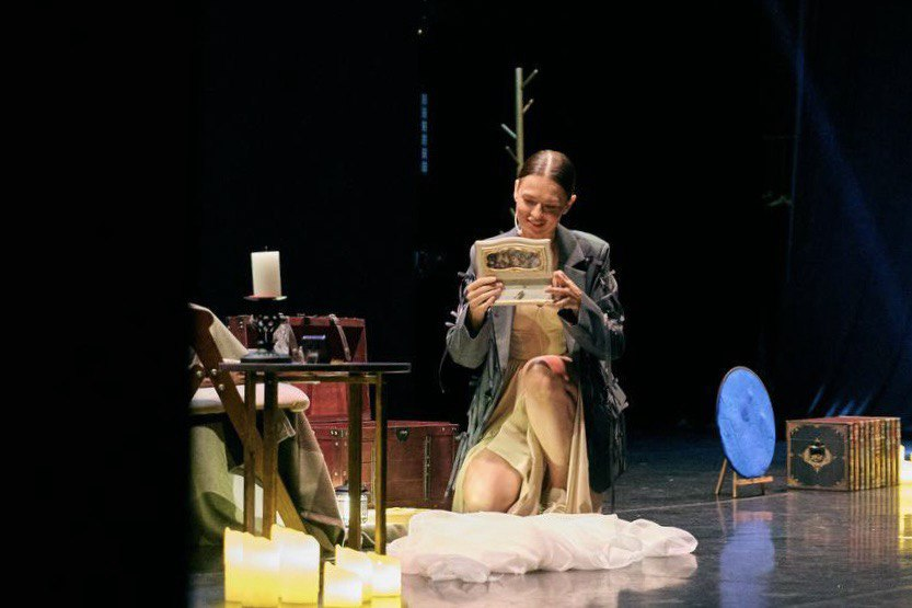 Фото с моноспектакля