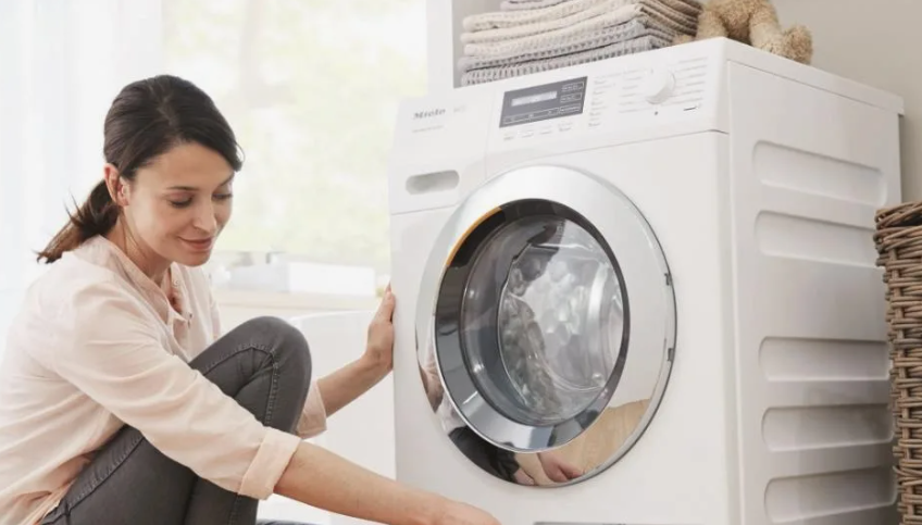 Половина хозяек стирает вещи неправильно. 5 решений от клинера, чтобы одежда не теряла вид