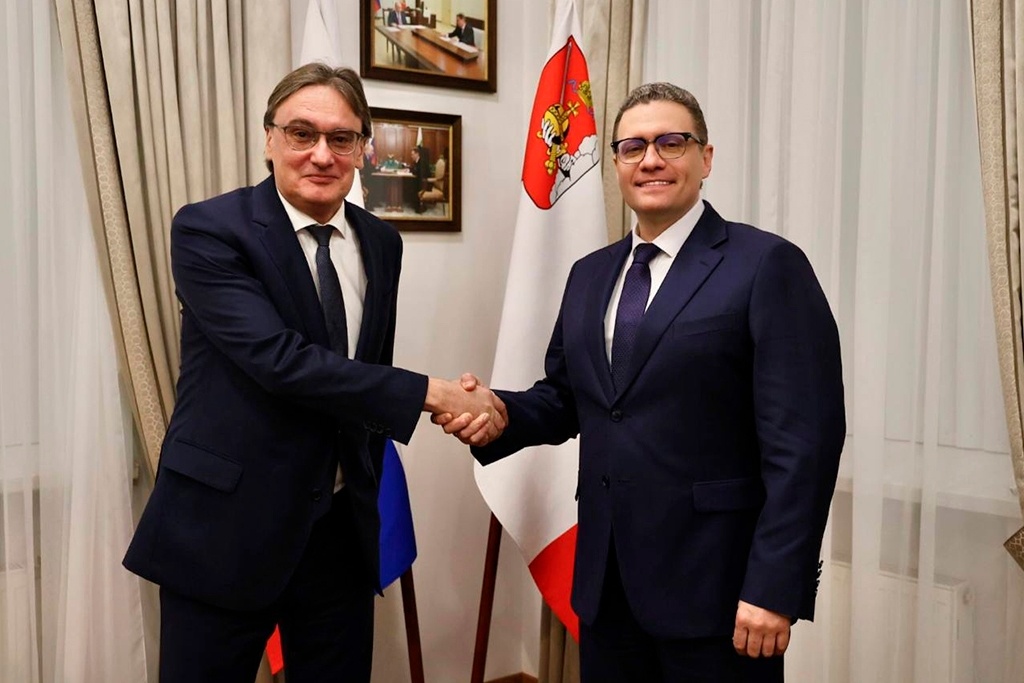    Рабочая встреча со статс-секретарем Евгением Ивановым прошла в Москве.