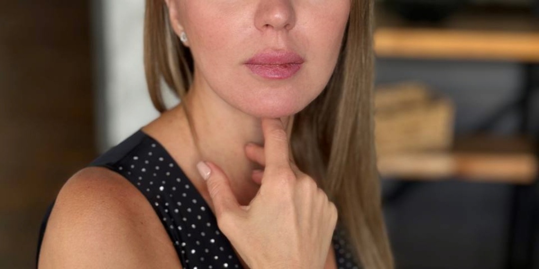 Пробуждение без отеков и усталости: 4 минуты китайского массажа для лица вместо утреннего кофе