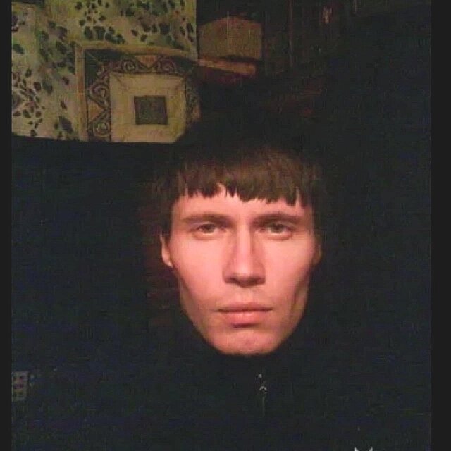    Дмитрий Артамошин заставлял сына смотреть, как издевается над женщинами. Фото: соцсети./ Дмитрий Артамошин в ОК