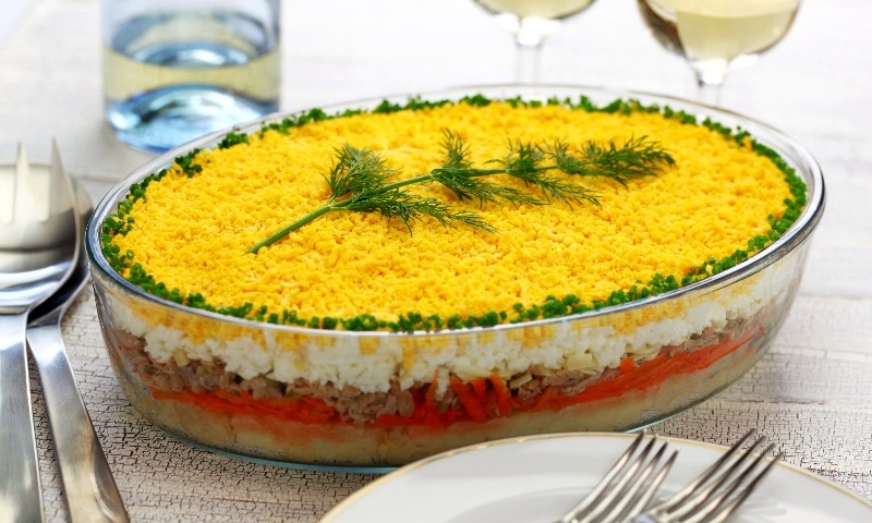 Праздничный салат "Мимоза"