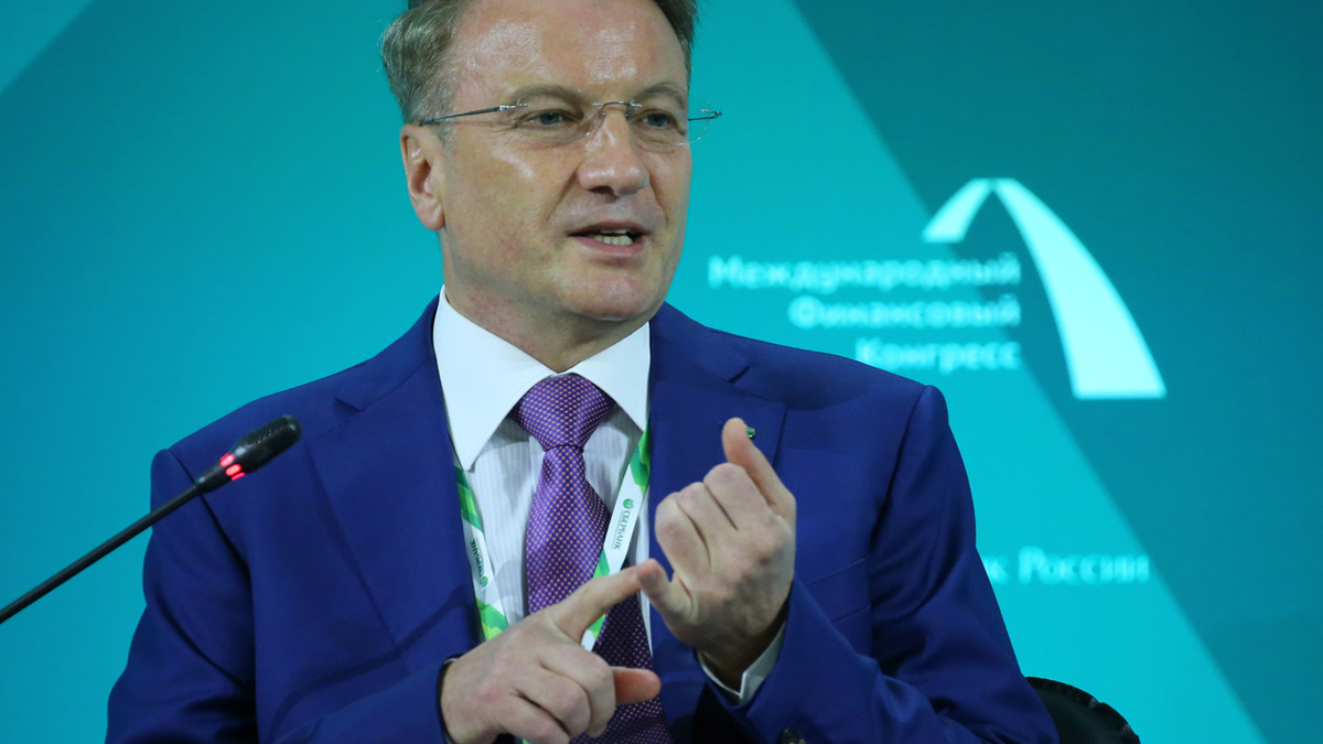 Снятие наличных под контролем: как банки теперь следят за операциями