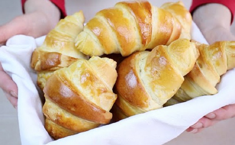 Десертные круассаны с медом: новый взгляд на классическую выпечку 