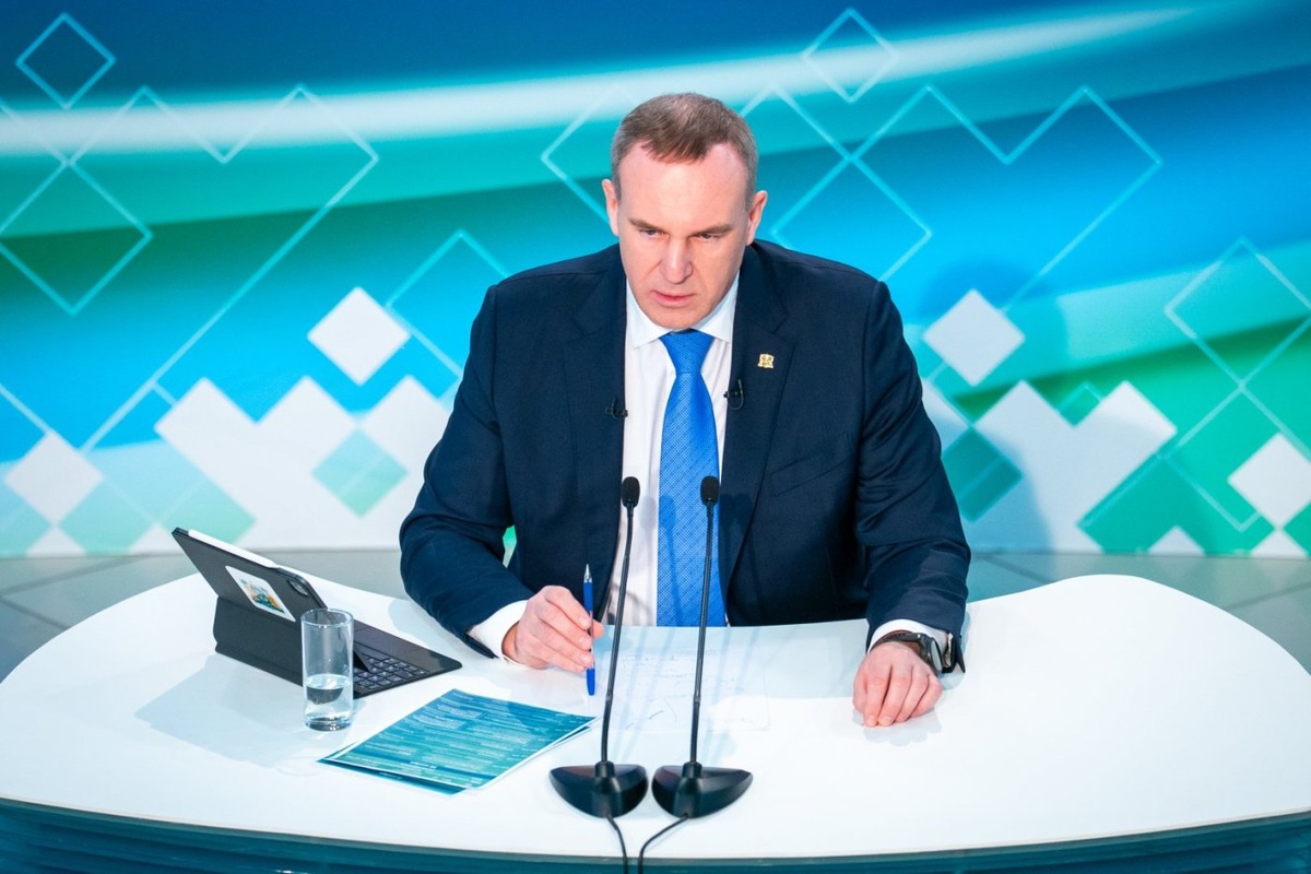    Руслан Кухарук отметил важную роль Сургута как крупного делового, научного и производственного центра Югры