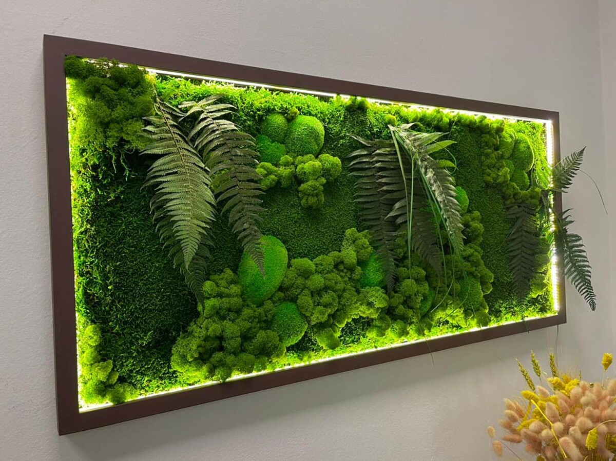 Что-то наподобие такой картины я хотела бы повесить на стену в ванную (фото с озона)