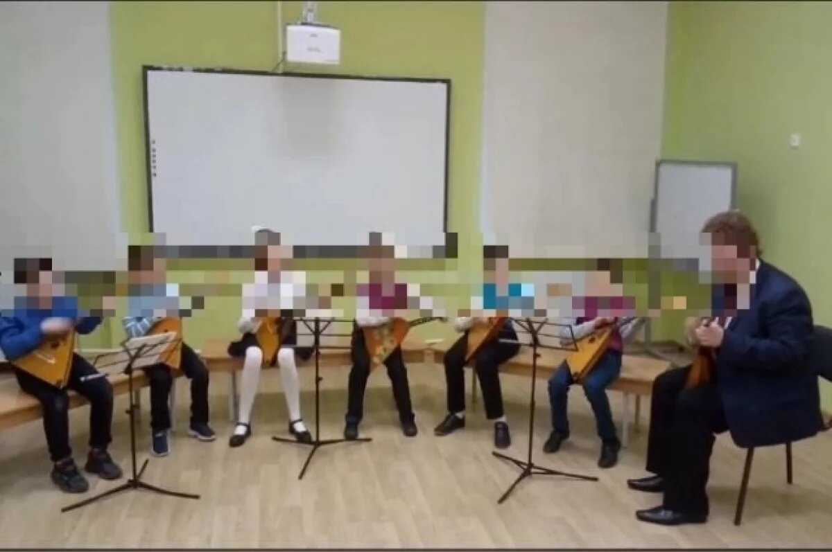    Душил детей?