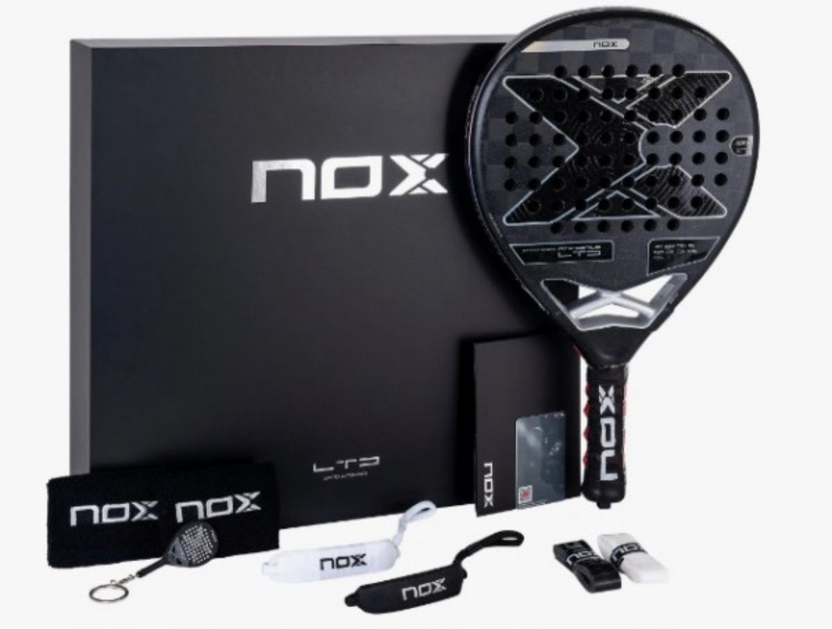 Набор NOX PACK AT GENIUS LIMITED EDITION 2024 - станет настоящим сокровищем для любителя падел тенниса. 