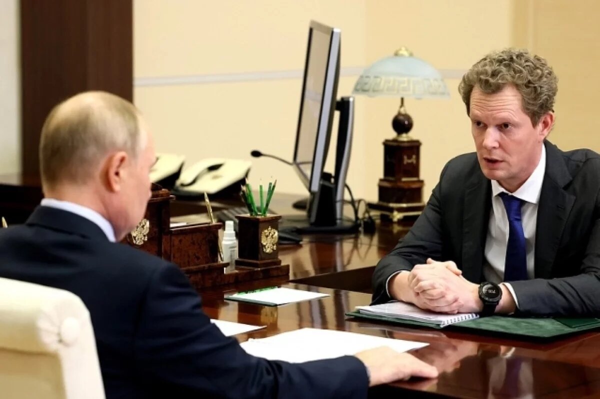    Путин спросил главу ФНС о собираемости налогов